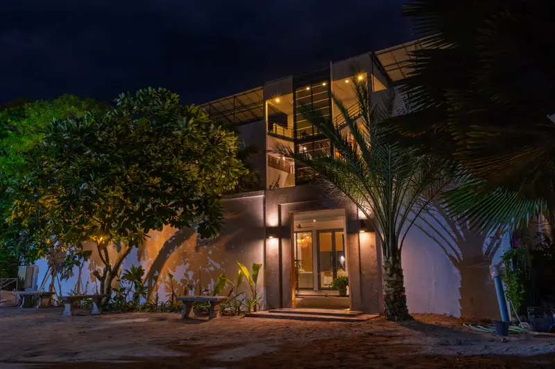 Entrance porch view